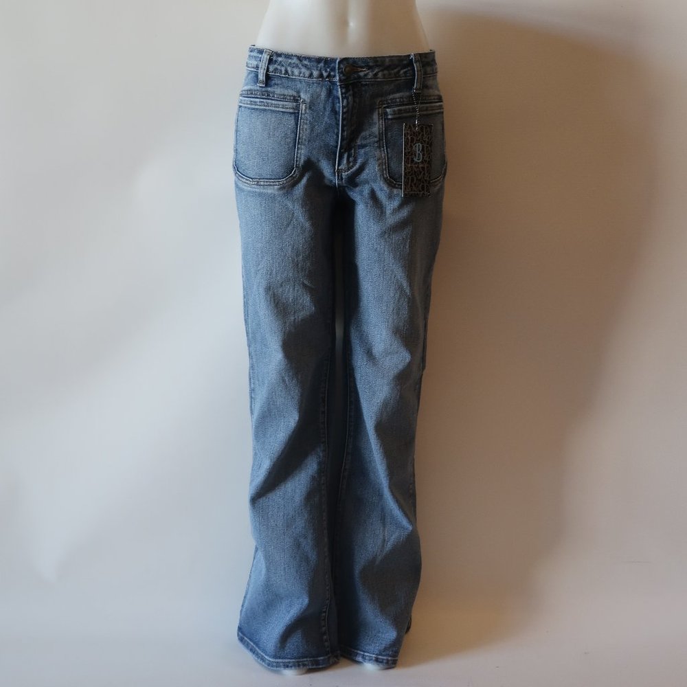 NWT Womens/Juniors Royal Blue Apparel Flare Leg Blue Jeans Sz 19 x 35 *